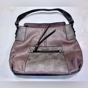 NWOT Large Realer Hobo Shoulder Bag in Mushroom Gray Vegan Leather
